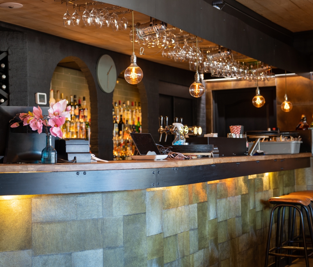 Bar restaurant